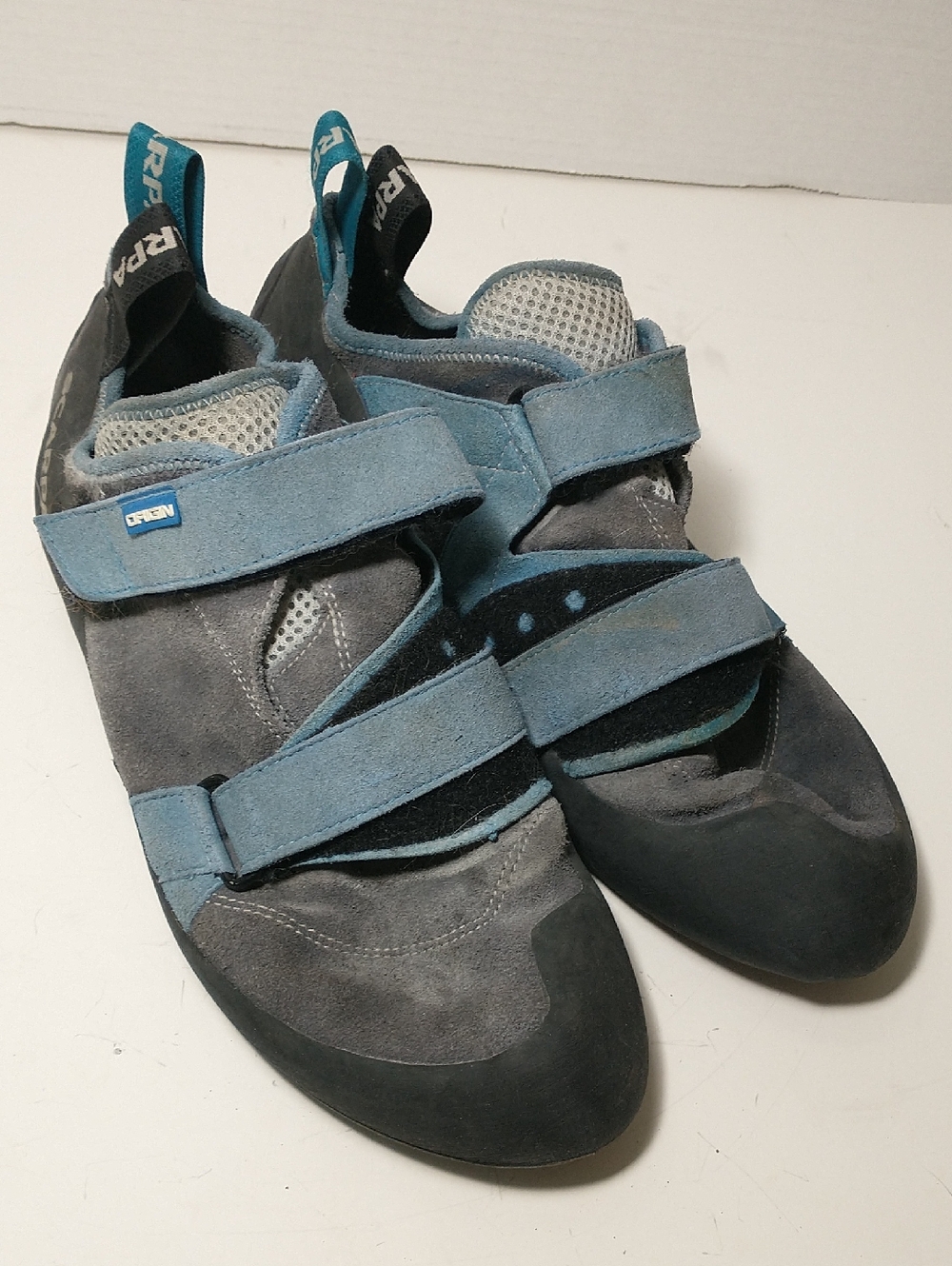 Scarpa Origins Blue-Gray Suede Climbing Shoes, Loop Straps, Euro 46, US 12